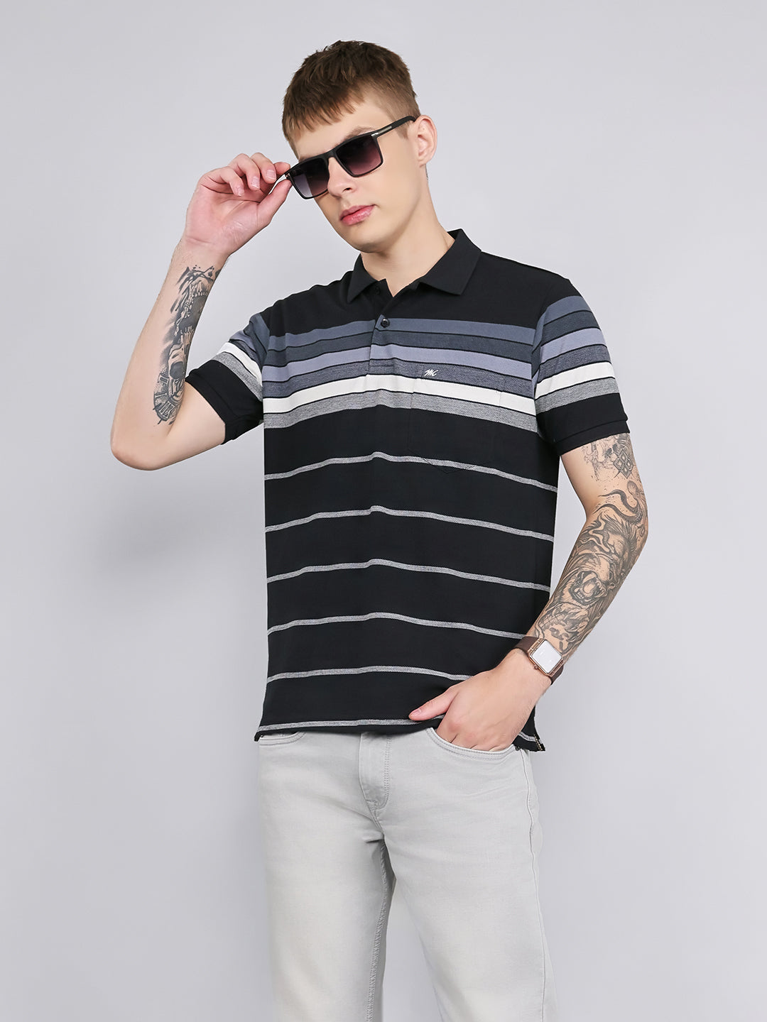 Men Black Stripe Collar Half Sleeve T-Shirt