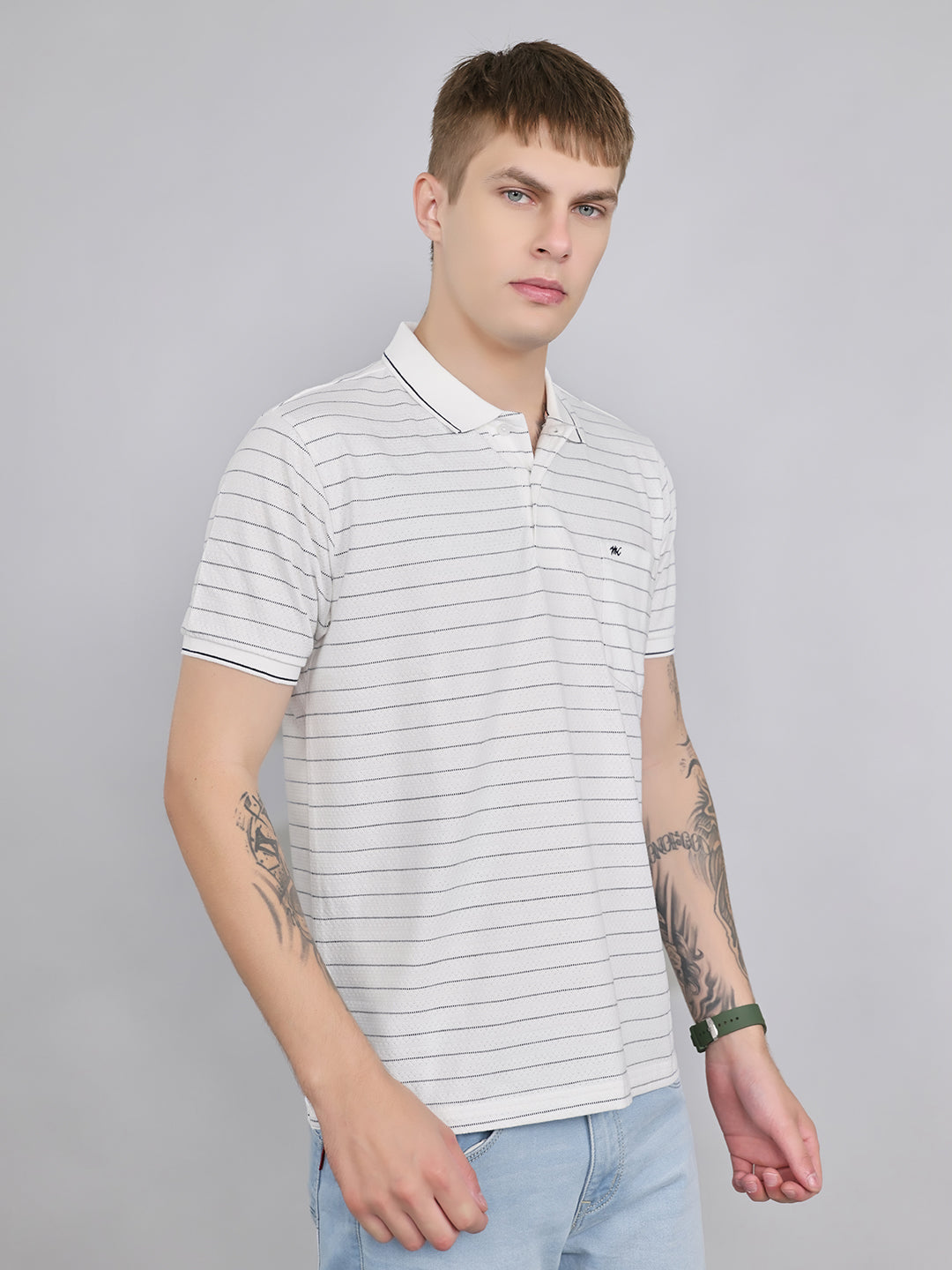 Men White Stripe Collar Half Sleeve T-Shirt