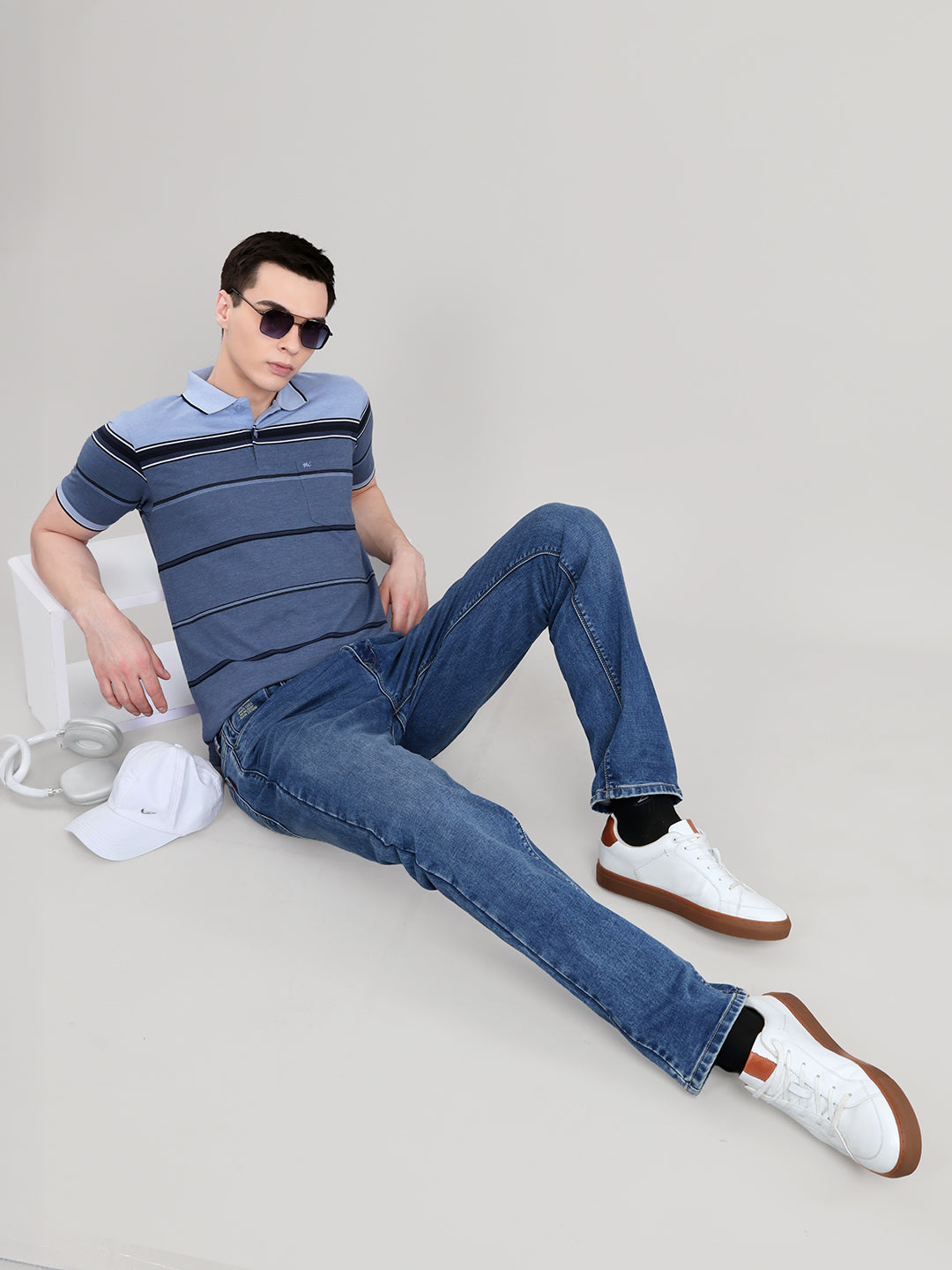 Men Blue Stripe Collar Half Sleeve T-Shirt