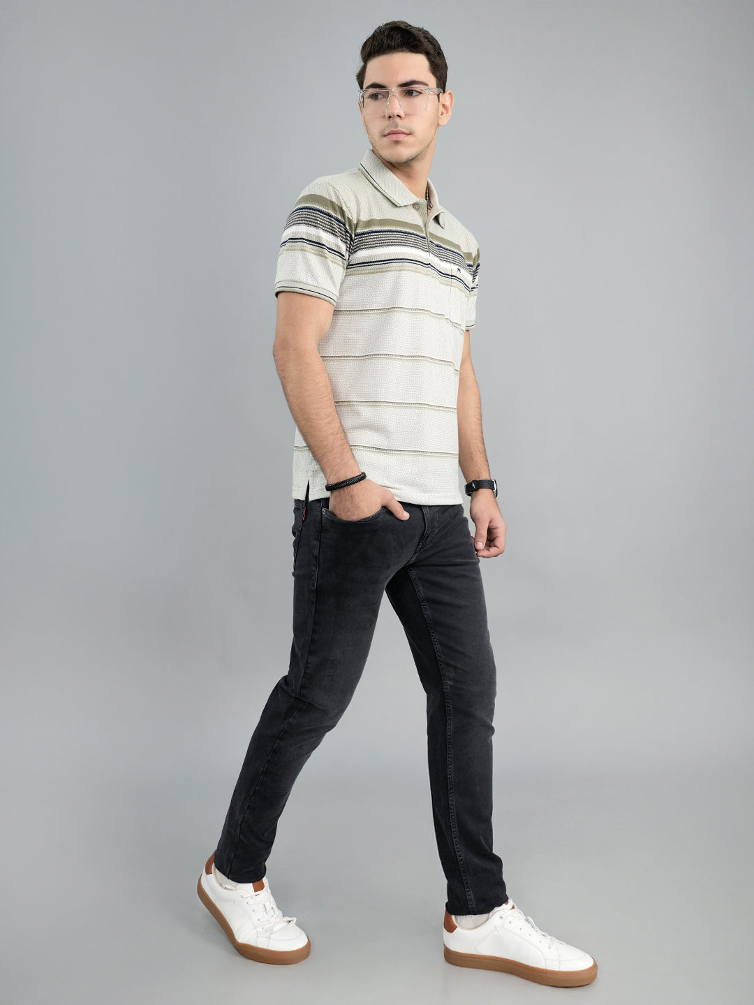 Men Olive Stripe Collar Half Sleeve T-Shirt