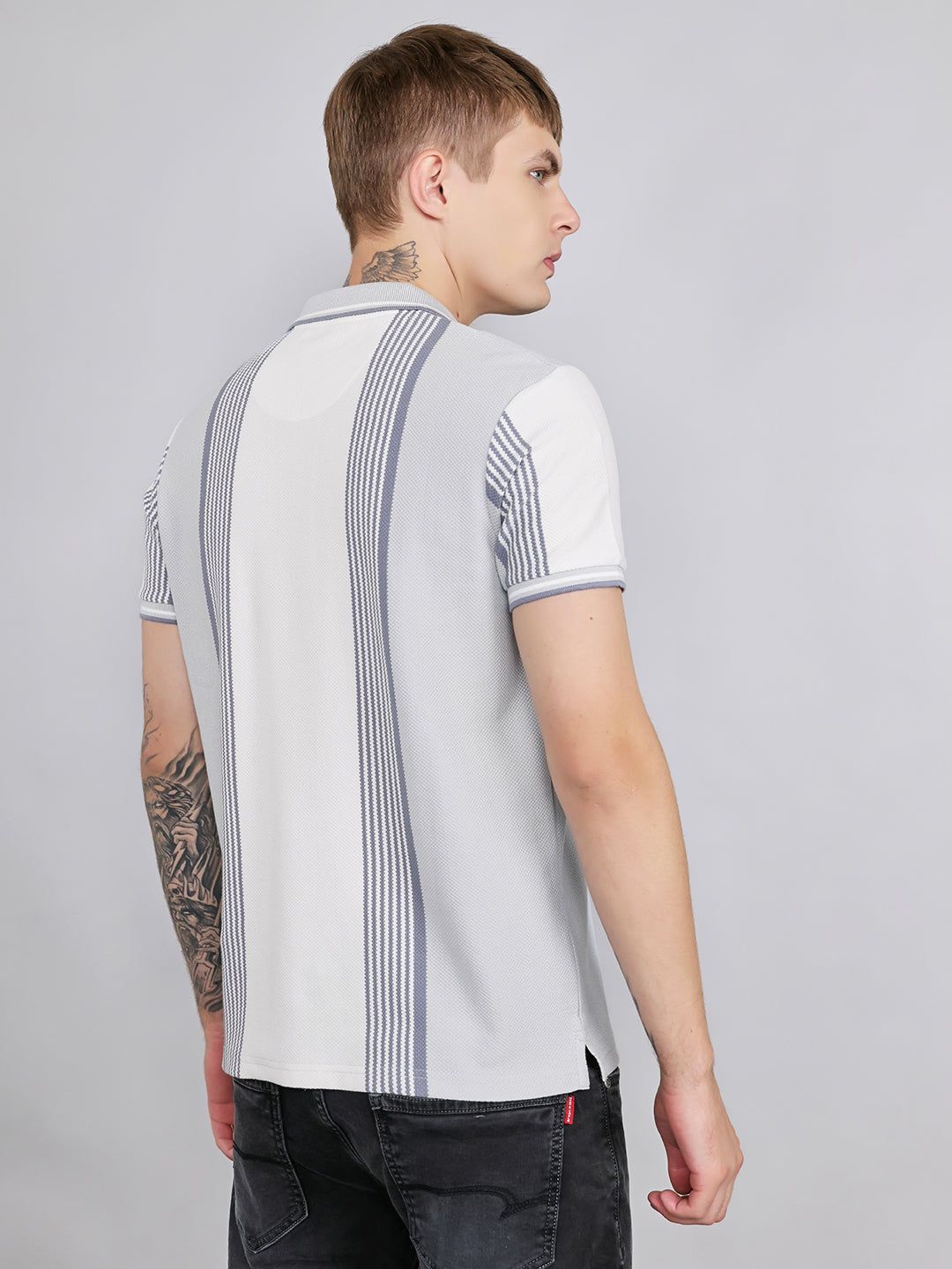 Men Grey Stripe Collar Half Sleeve T-Shirt