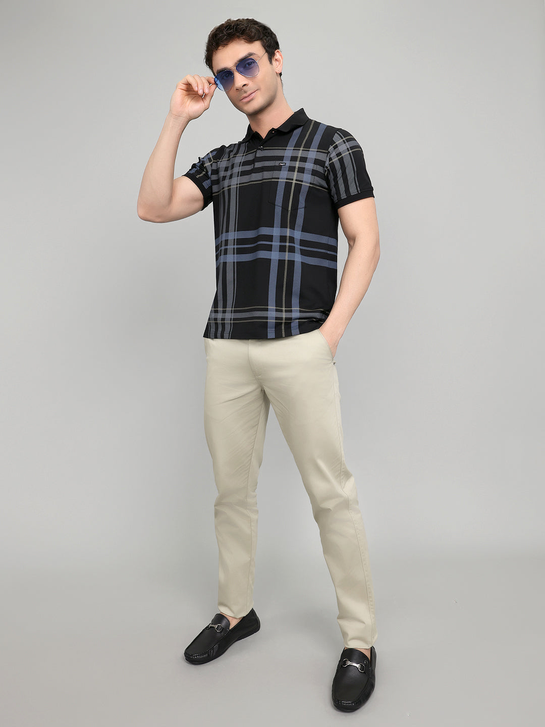 Men Black Printed Collar Half Sleeve T-Shirt