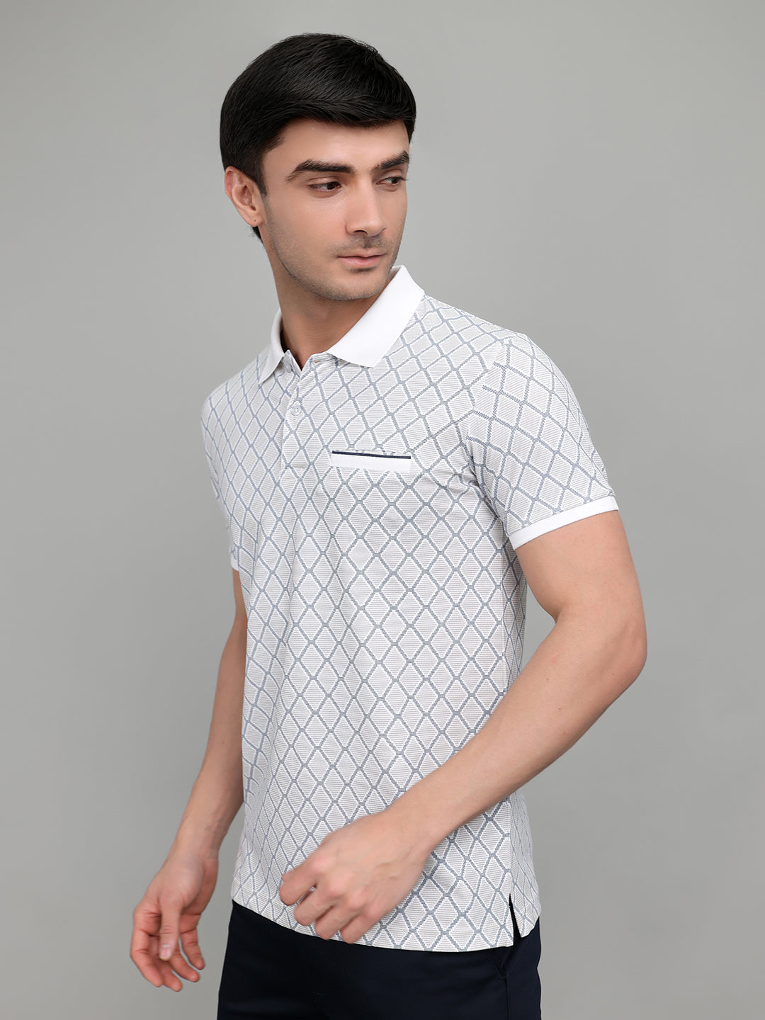 Men Off White Printed Collar Half Sleeve T-Shirt