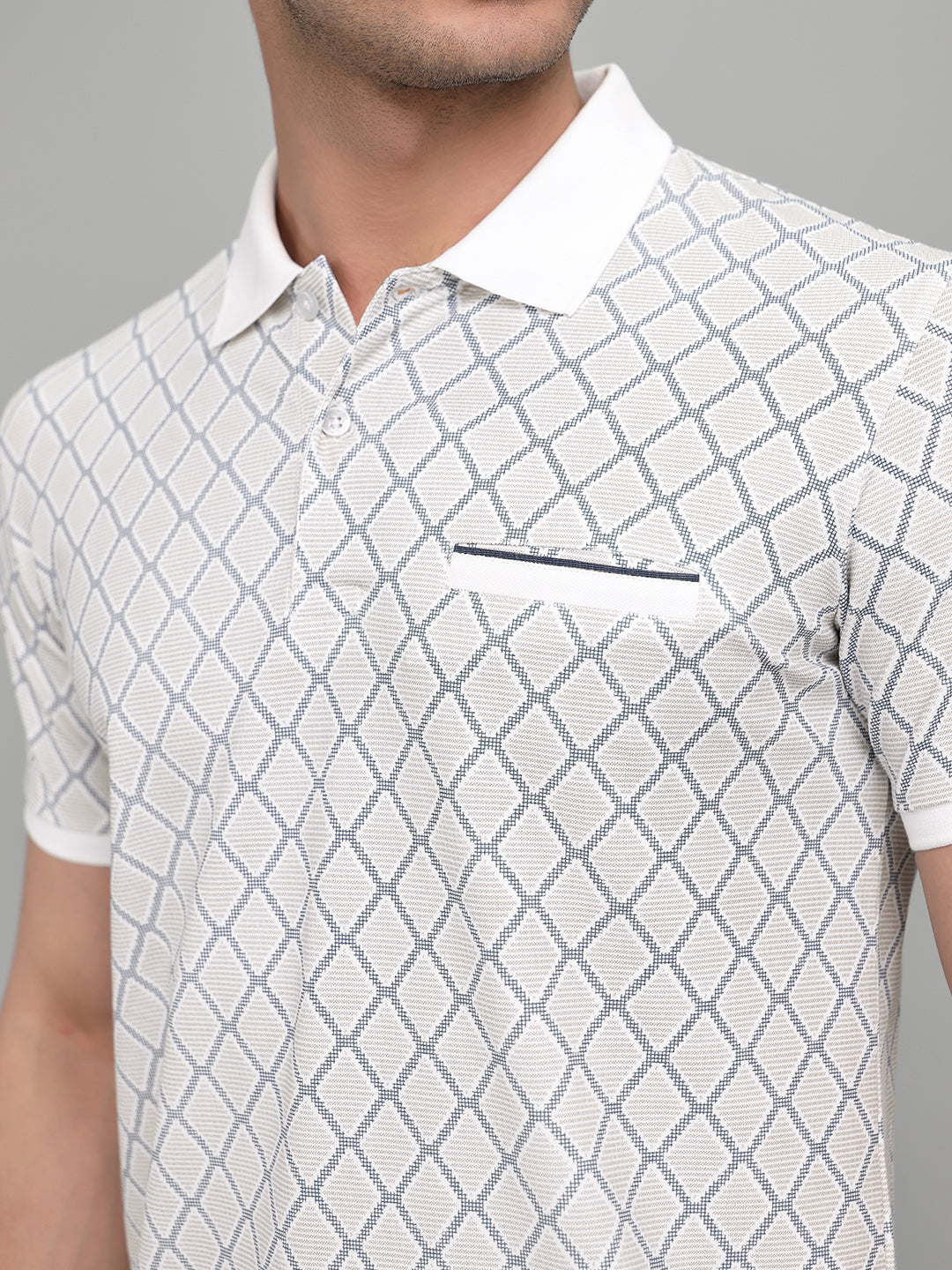 Men Off White Printed Collar Half Sleeve T-Shirt