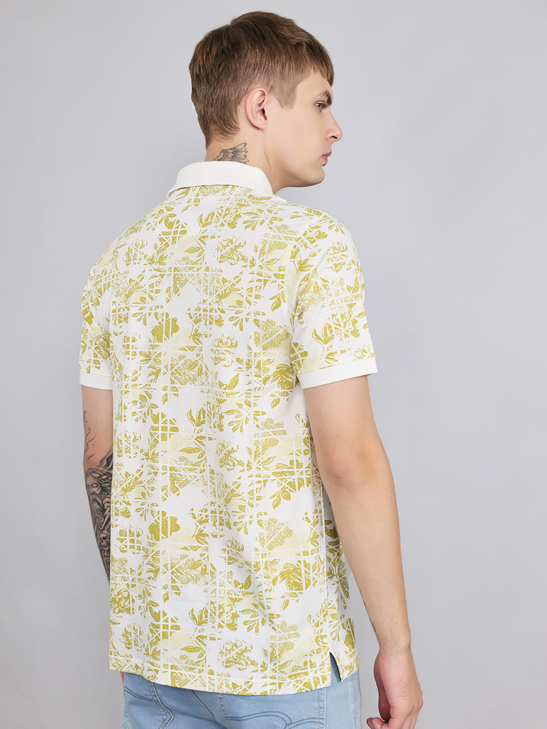 Men Yellow Printed Collar Half Sleeve T-Shirt