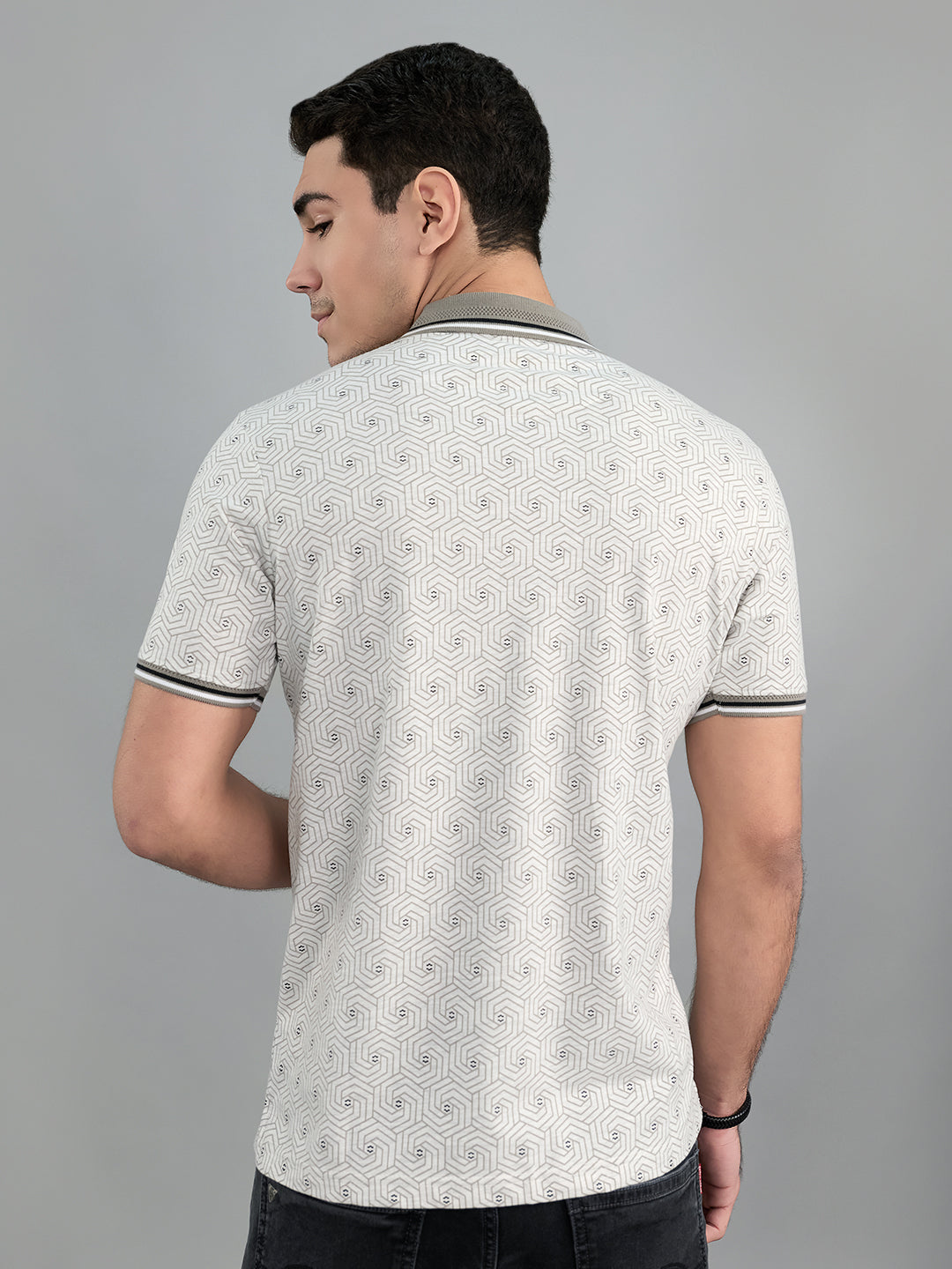 Men Grey Geometric Polo Collar Half Sleeve T-Shirt