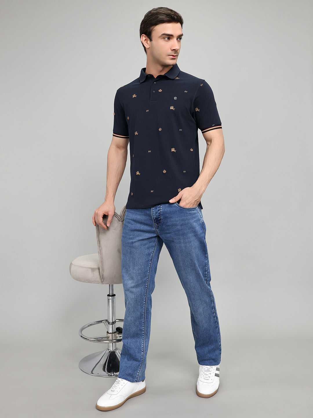Men Navy Blue Embroidered Collar Half Sleeve T-Shirt