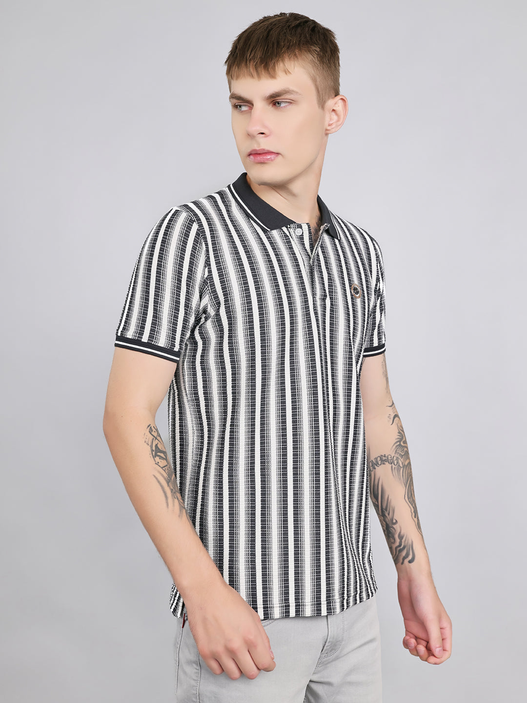Men Black Stripe Collar Half Sleeve T-Shirt