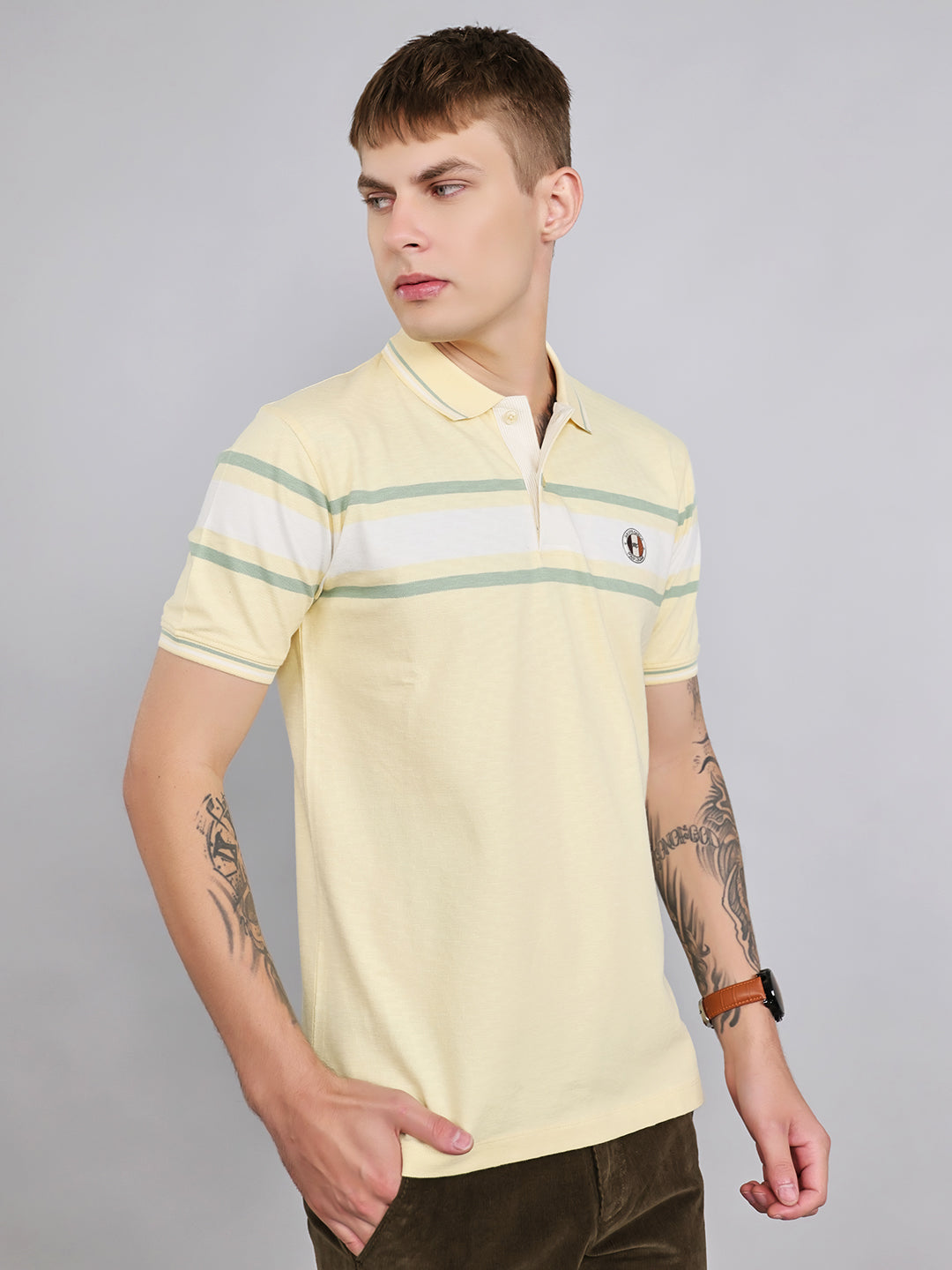 Men Yellow Stripe Collar Half Sleeve T-Shirt