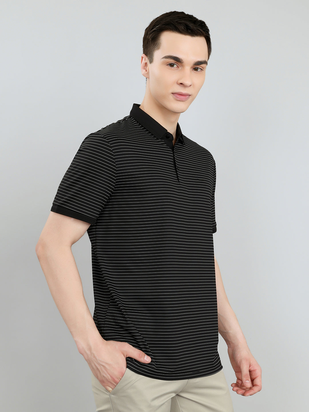 Men Black Stripe Collar Half Sleeve T-Shirt