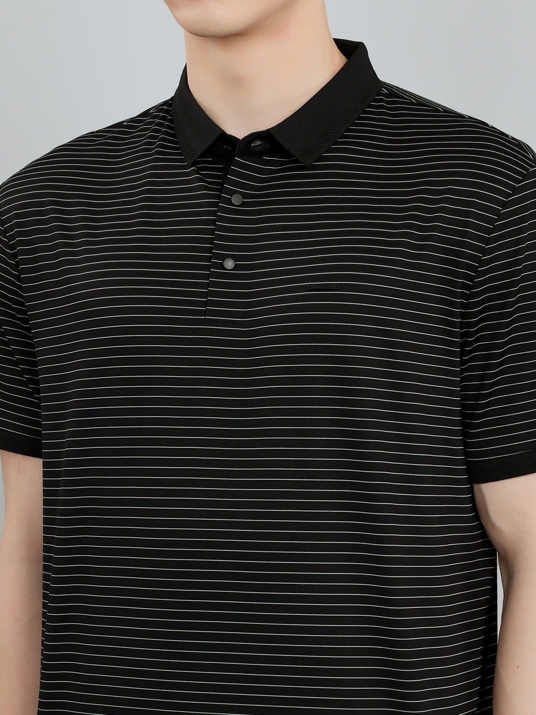 Men Black Stripe Collar Half Sleeve T-Shirt