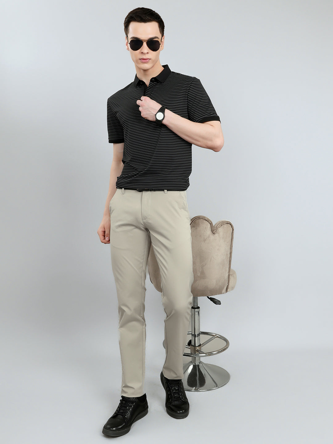 Men Black Stripe Collar Half Sleeve T-Shirt