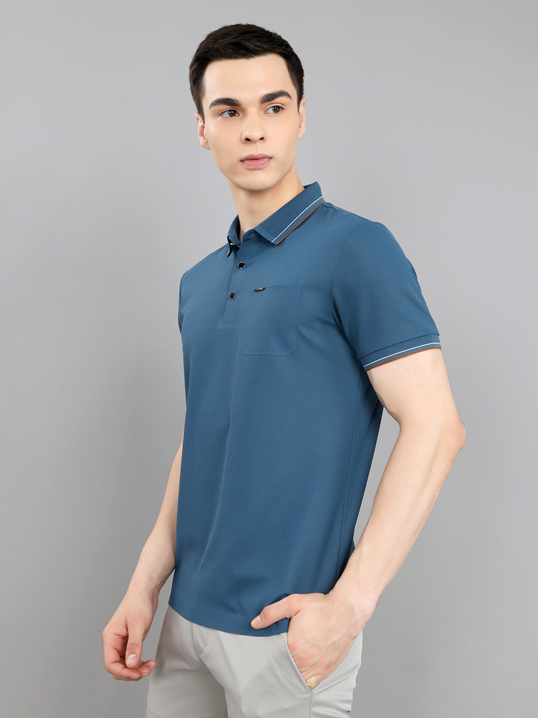 Men Blue Solid Collar Half Sleeve T-Shirt