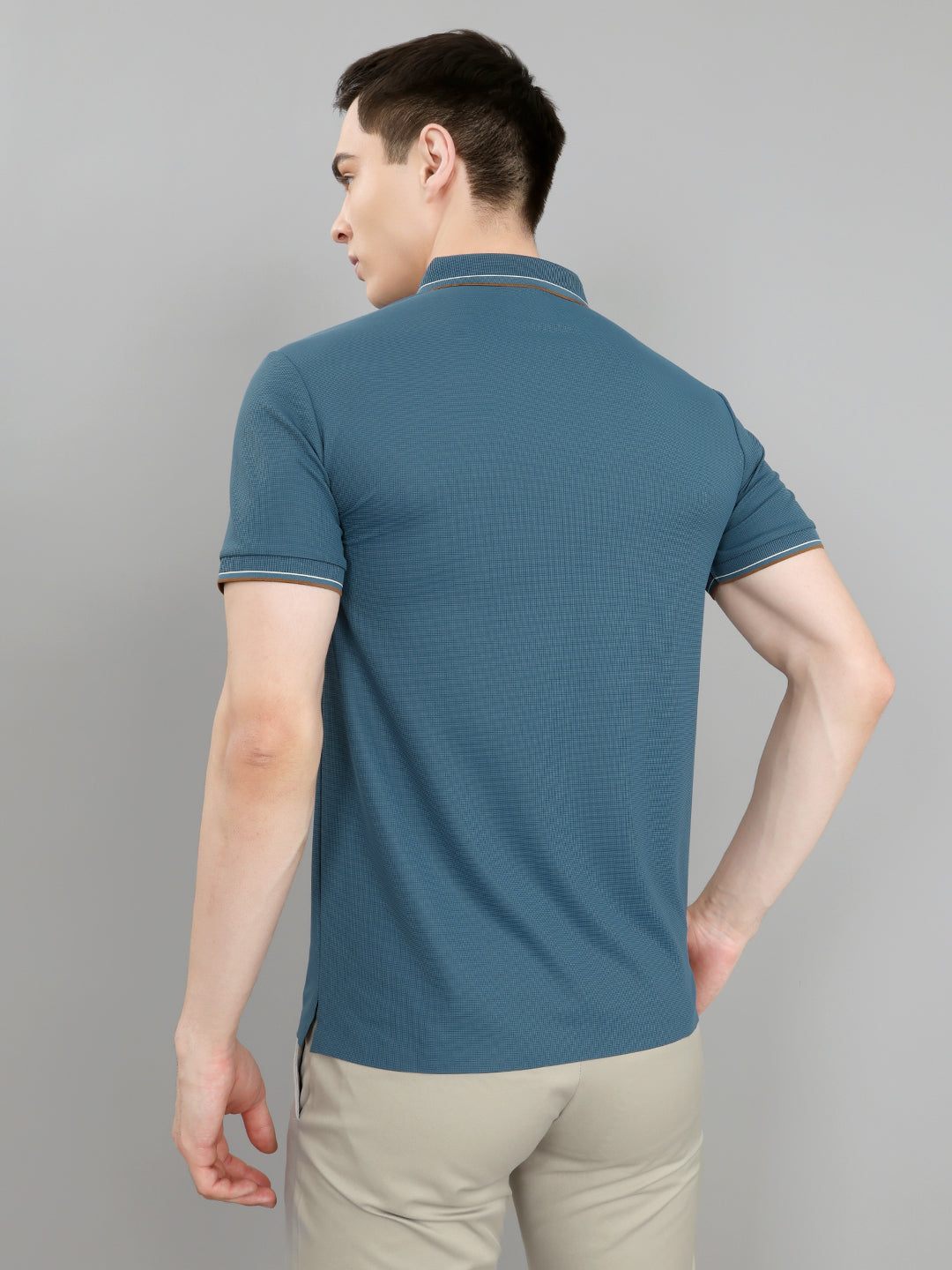 Men Blue Solid Collar Half Sleeve T-Shirt