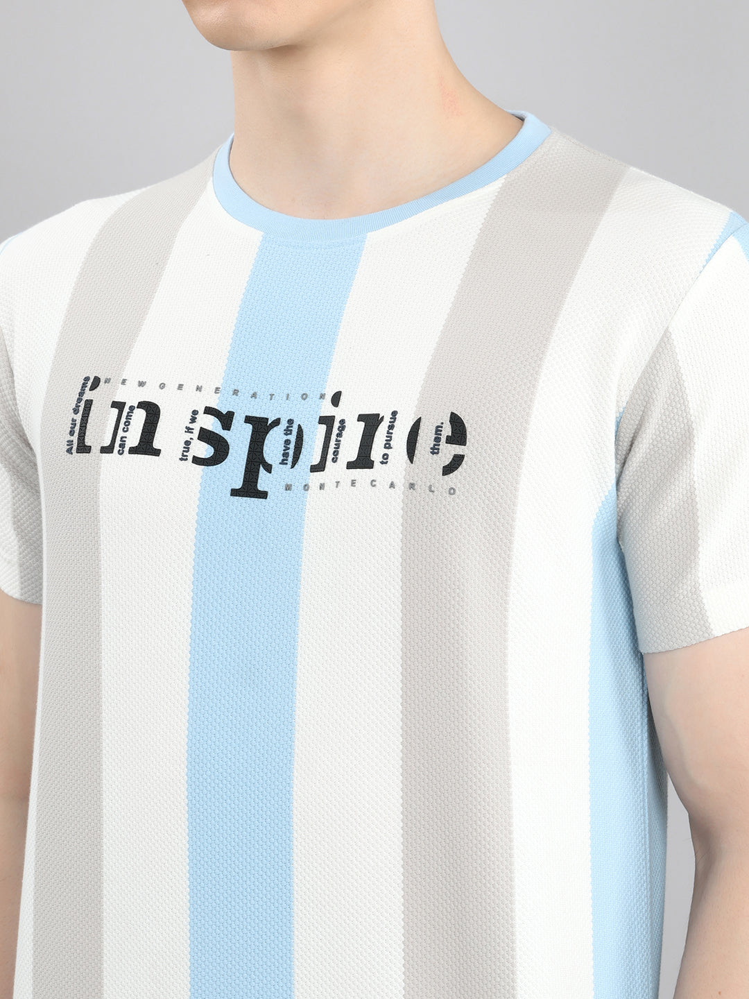Men Blue Solid Round Neck Half Sleeve T-Shirt