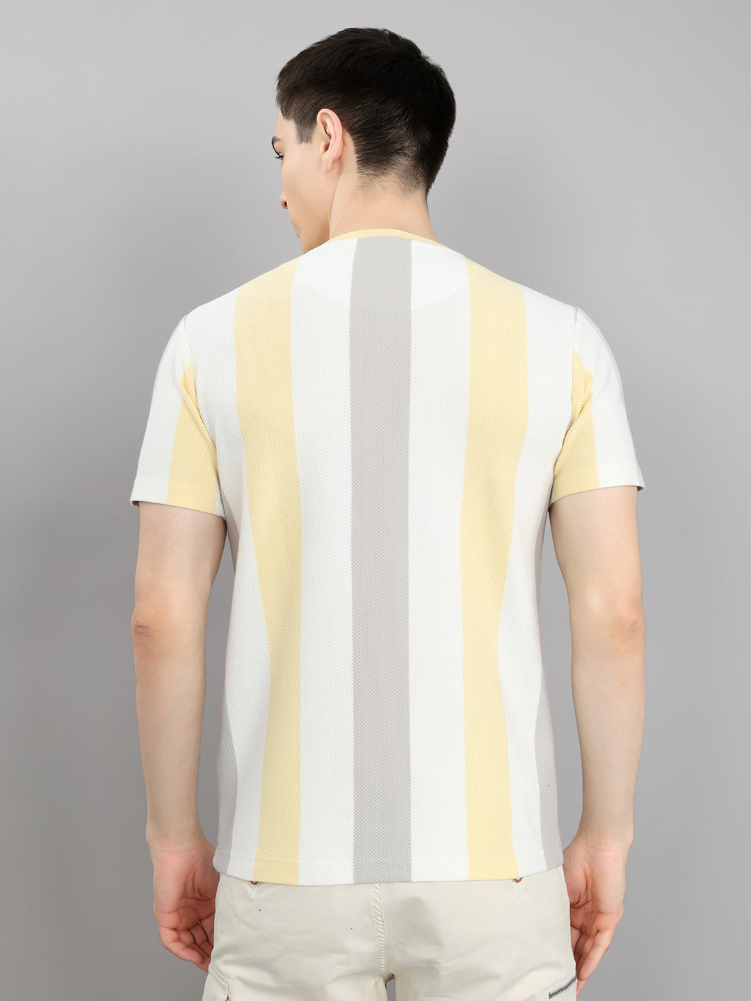 Men Yellow Stripe Round Neck Half Sleeve T-Shirt