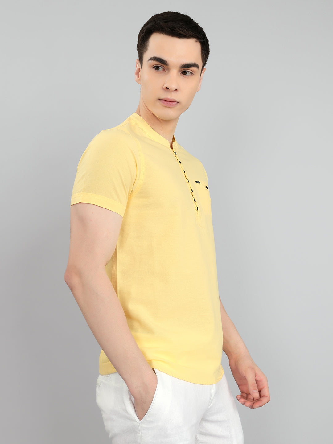 Men Yellow Solid Henley Neck Half Sleeve Kurta