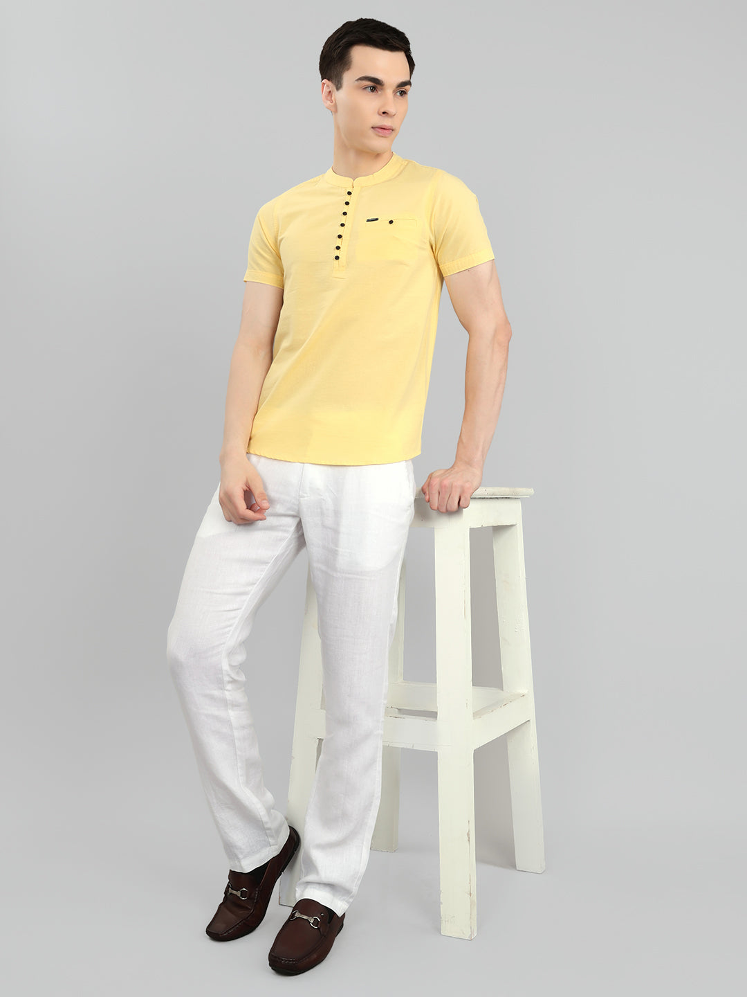 Men Yellow Solid Henley Neck Half Sleeve Kurta
