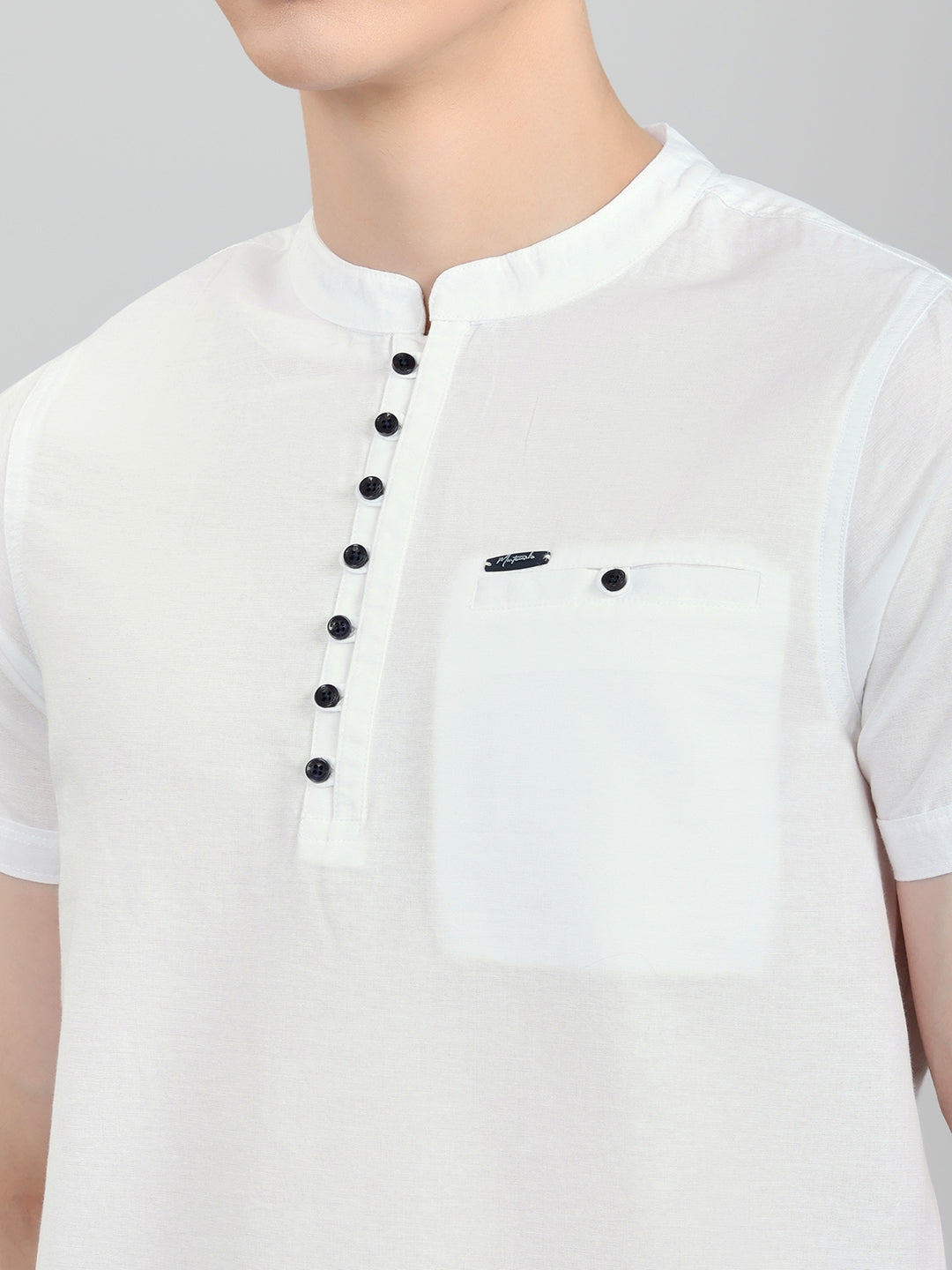 Men White Solid Henley Neck Half Sleeve Kurta