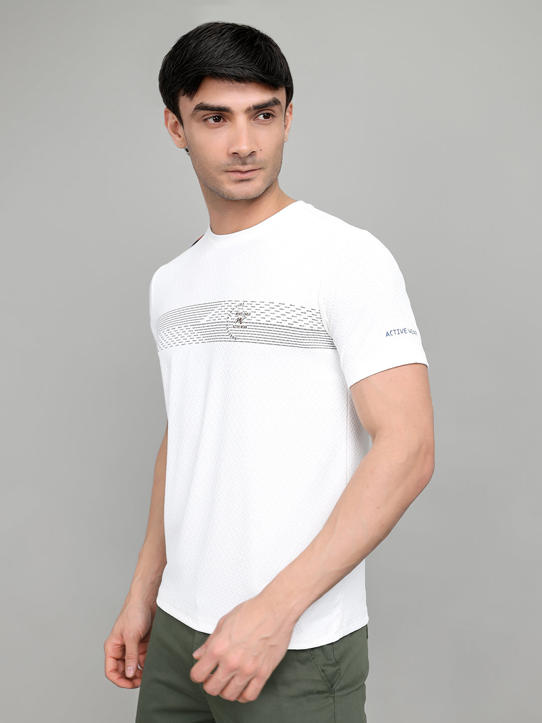 Men Off White Solid Round Neck Half Sleeve T-Shirt