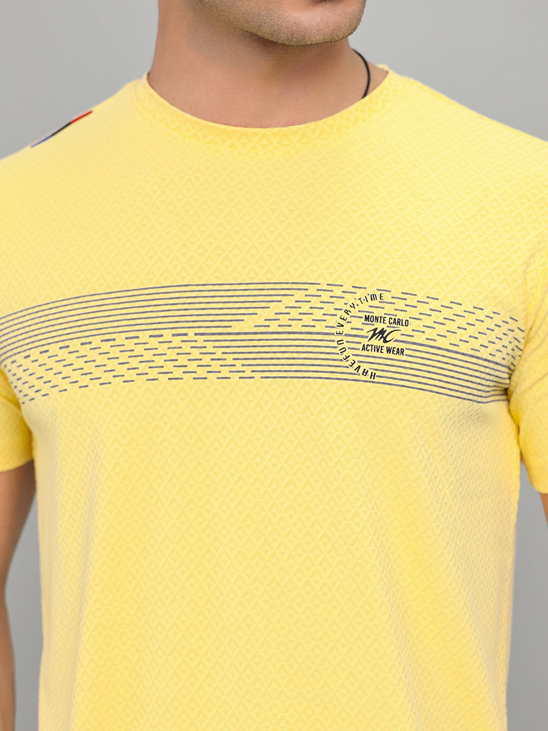 Men Yellow Solid Round Neck Half Sleeve T-Shirt