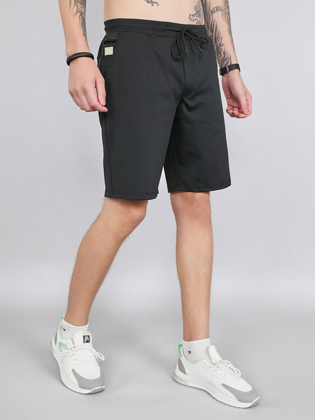 Men Black Solid Smart Fit Bermuda