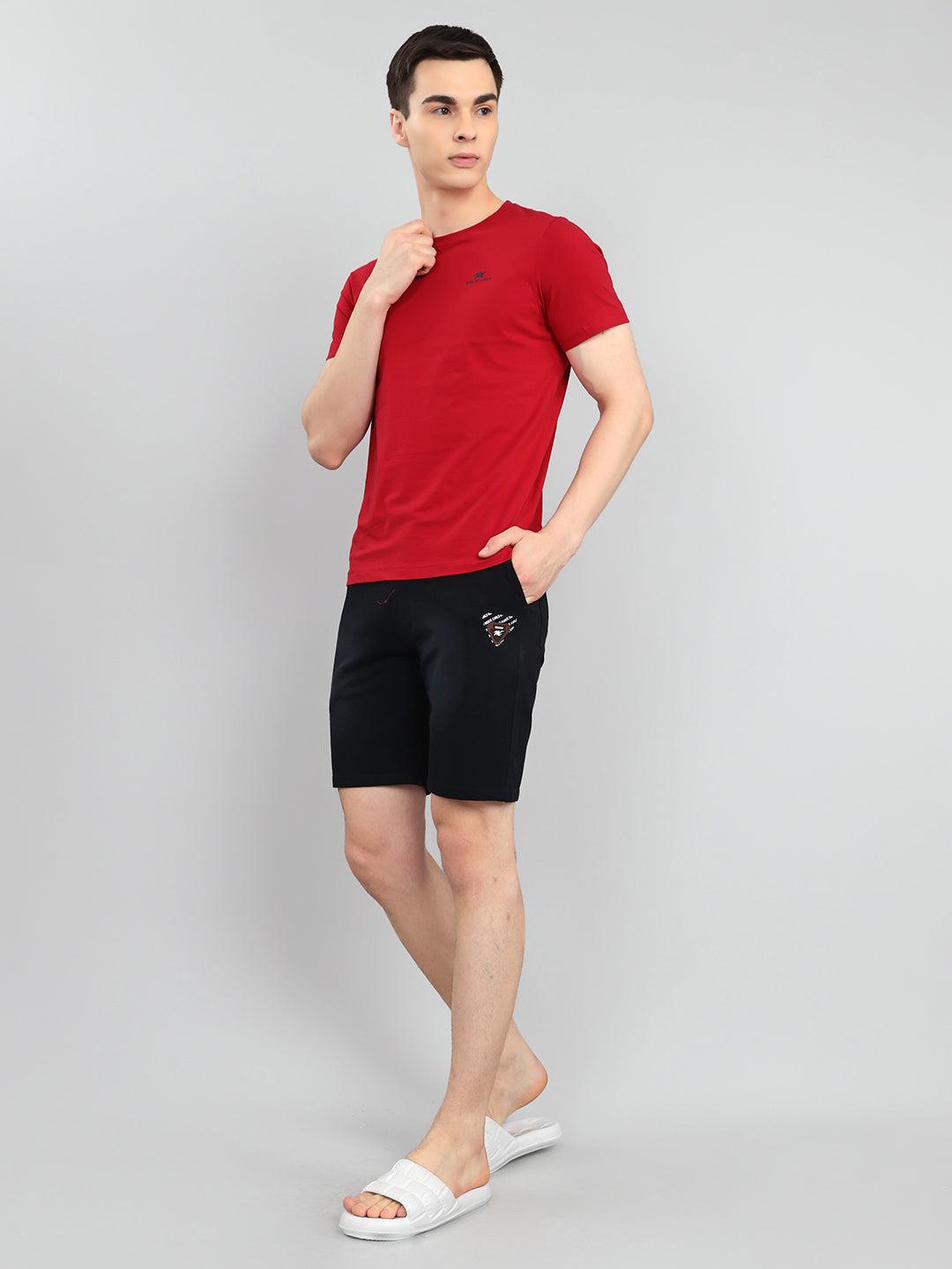 Men Black Solid Regular Fit Bermuda