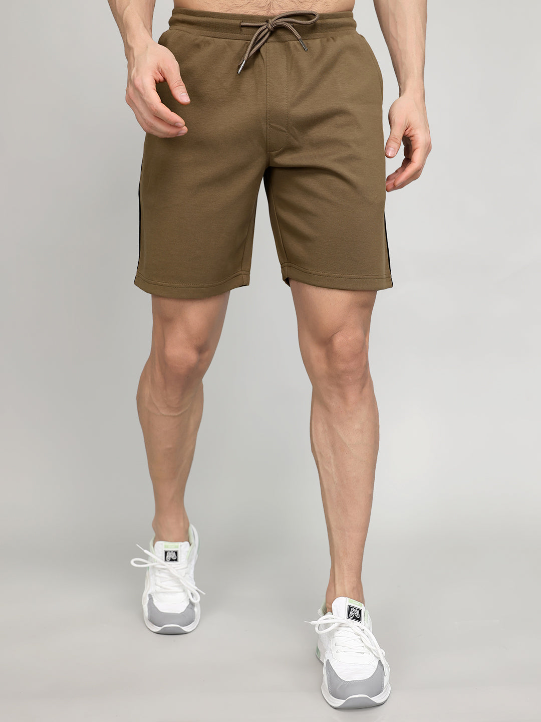 Men Brown Solid Regular Fit Bermuda