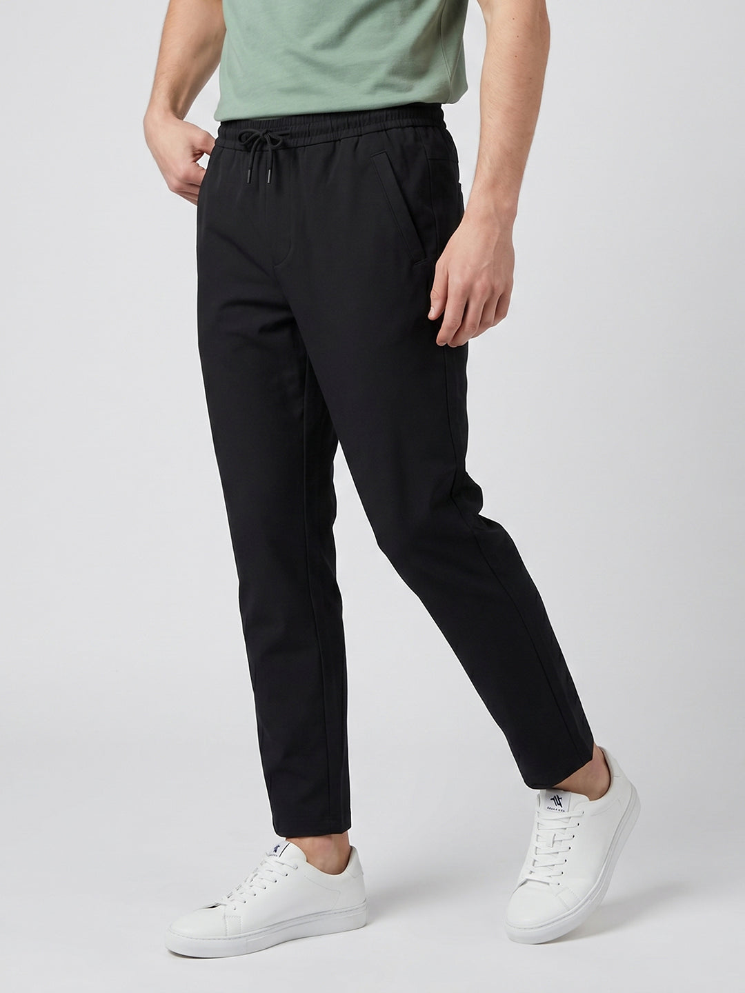 Men Black Solid Regular Fit Lower
