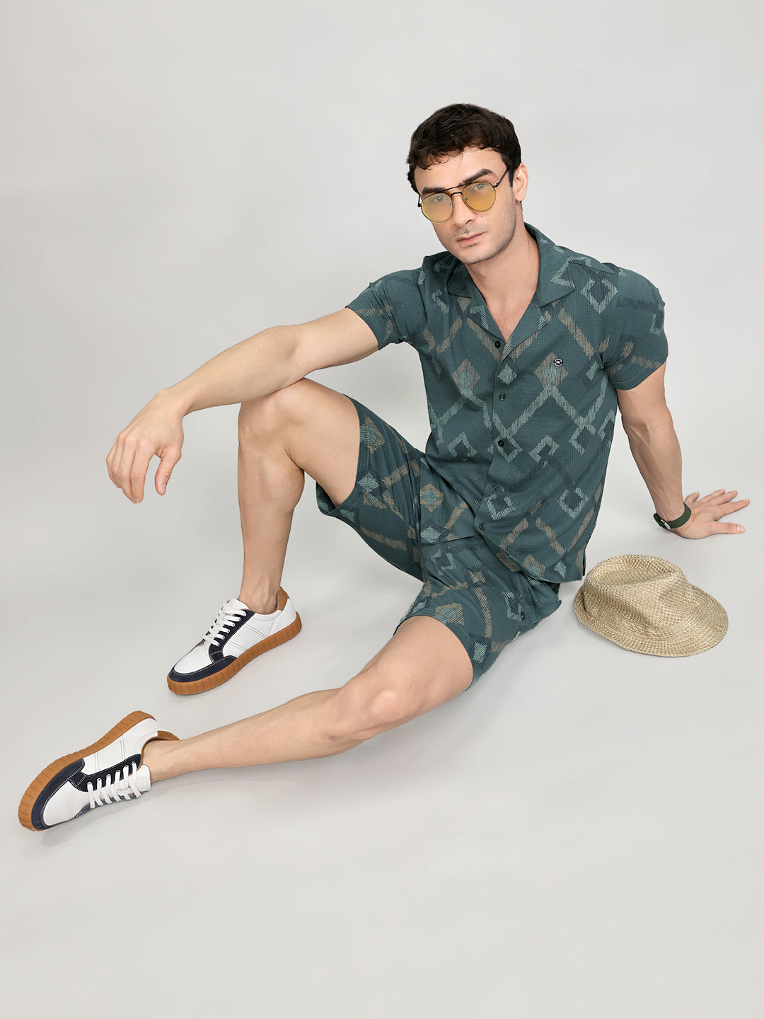 Men Green Self Design Regular Fit Bermuda Set