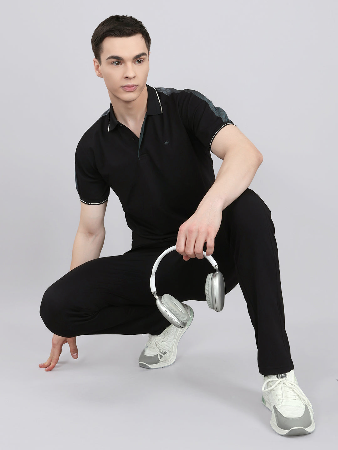 Men Black Solid Collar Half Sleeve Lower Set