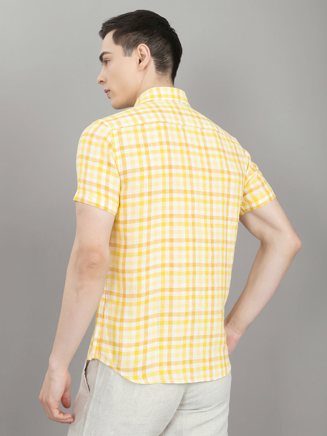 Men Yellow Check Collar Half Sleeve Shirt