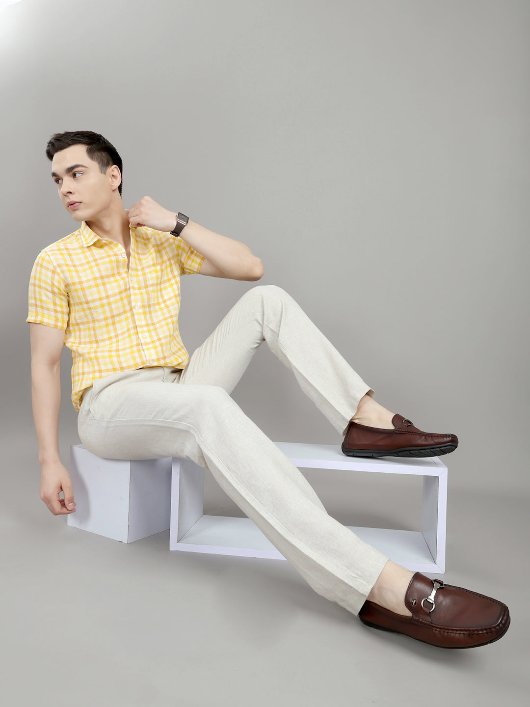 Men Yellow Check Collar Half Sleeve Shirt