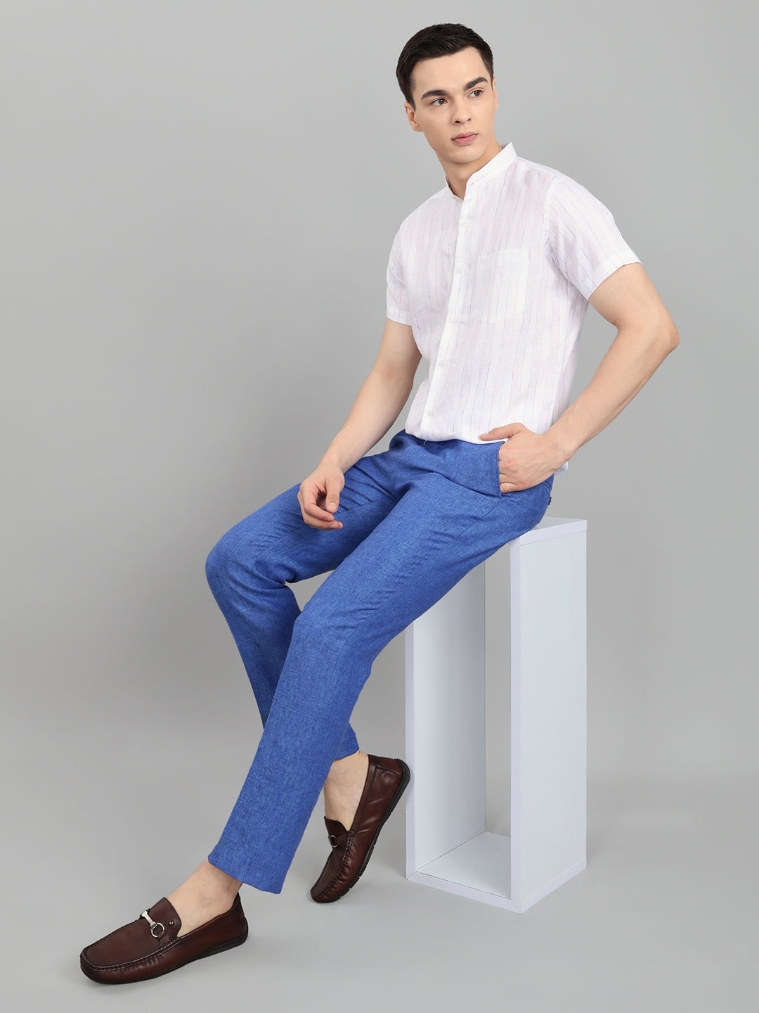 Men White Stripe Collar Half Sleeve Shirt