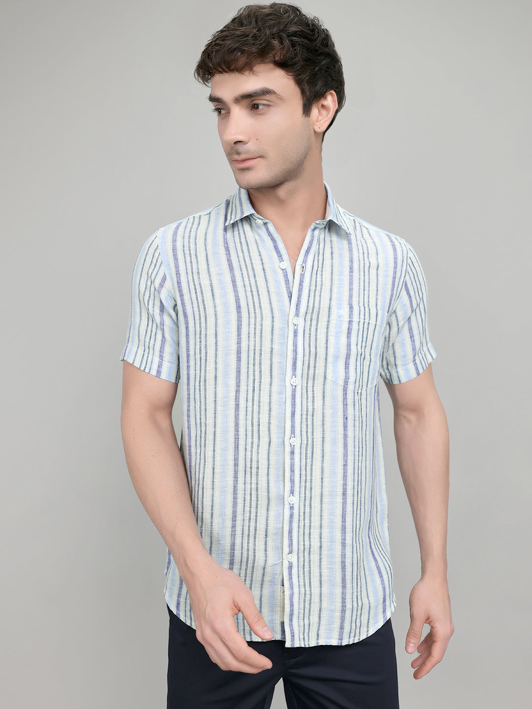 Men Blue Stripe Collar Half Sleeve Shirt