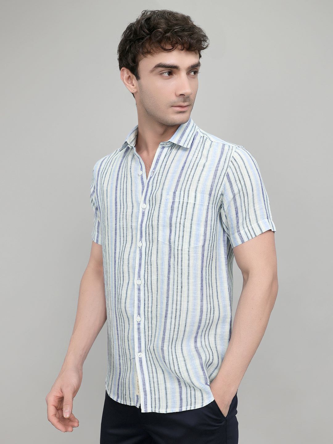 Men Blue Stripe Collar Half Sleeve Shirt