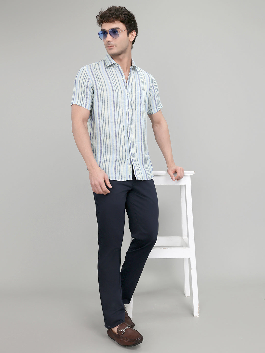 Men Blue Stripe Collar Half Sleeve Shirt