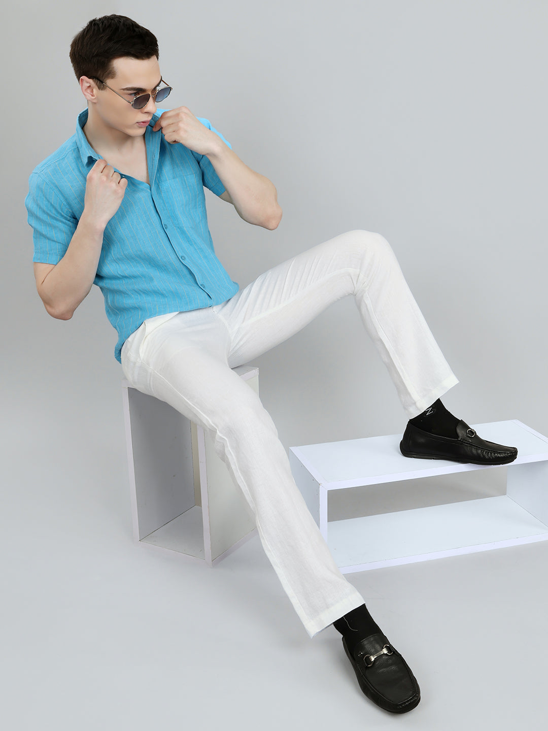 Men Blue Stripe Collar Half Sleeve Shirt