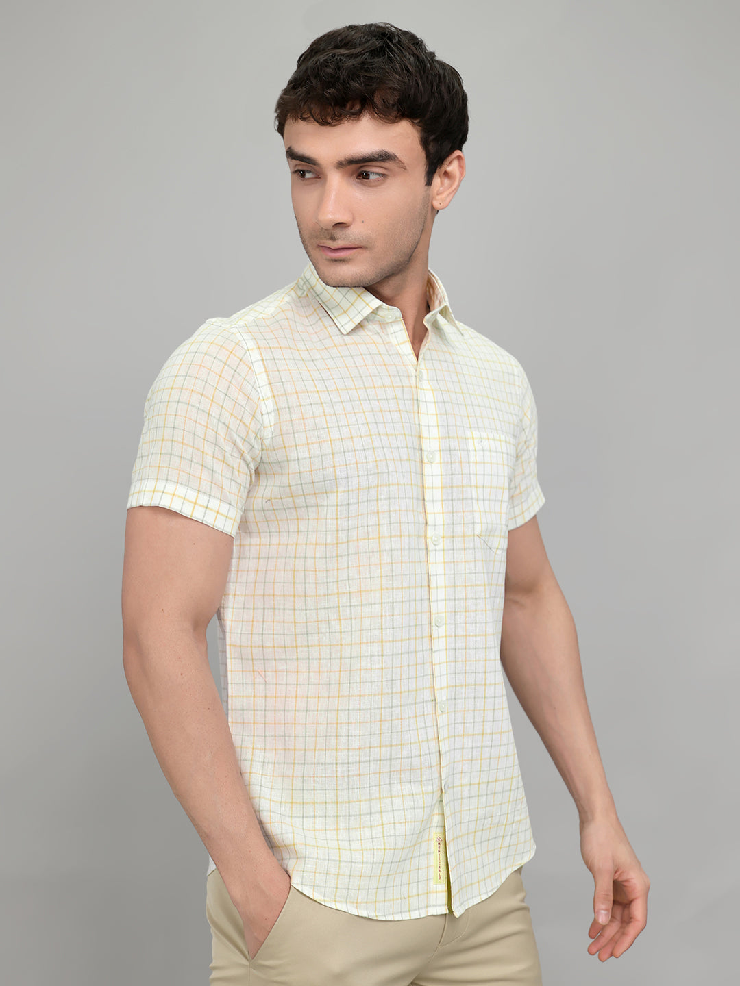 Men White Check Collar Half Sleeve Shirt