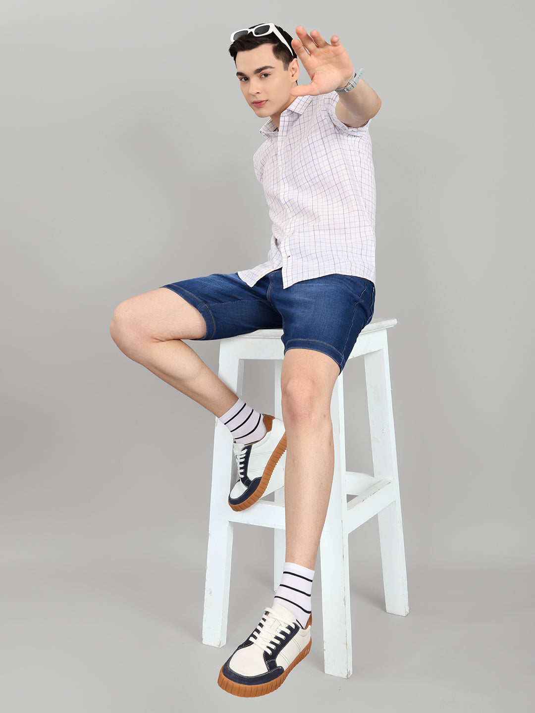 Men White Check Collar Half Sleeve Shirt