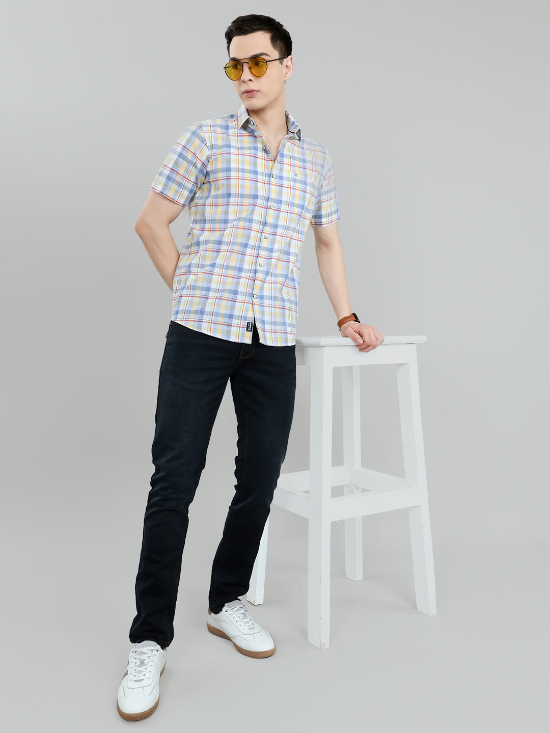 Men Blue Check Collar Half Sleeve Shirt