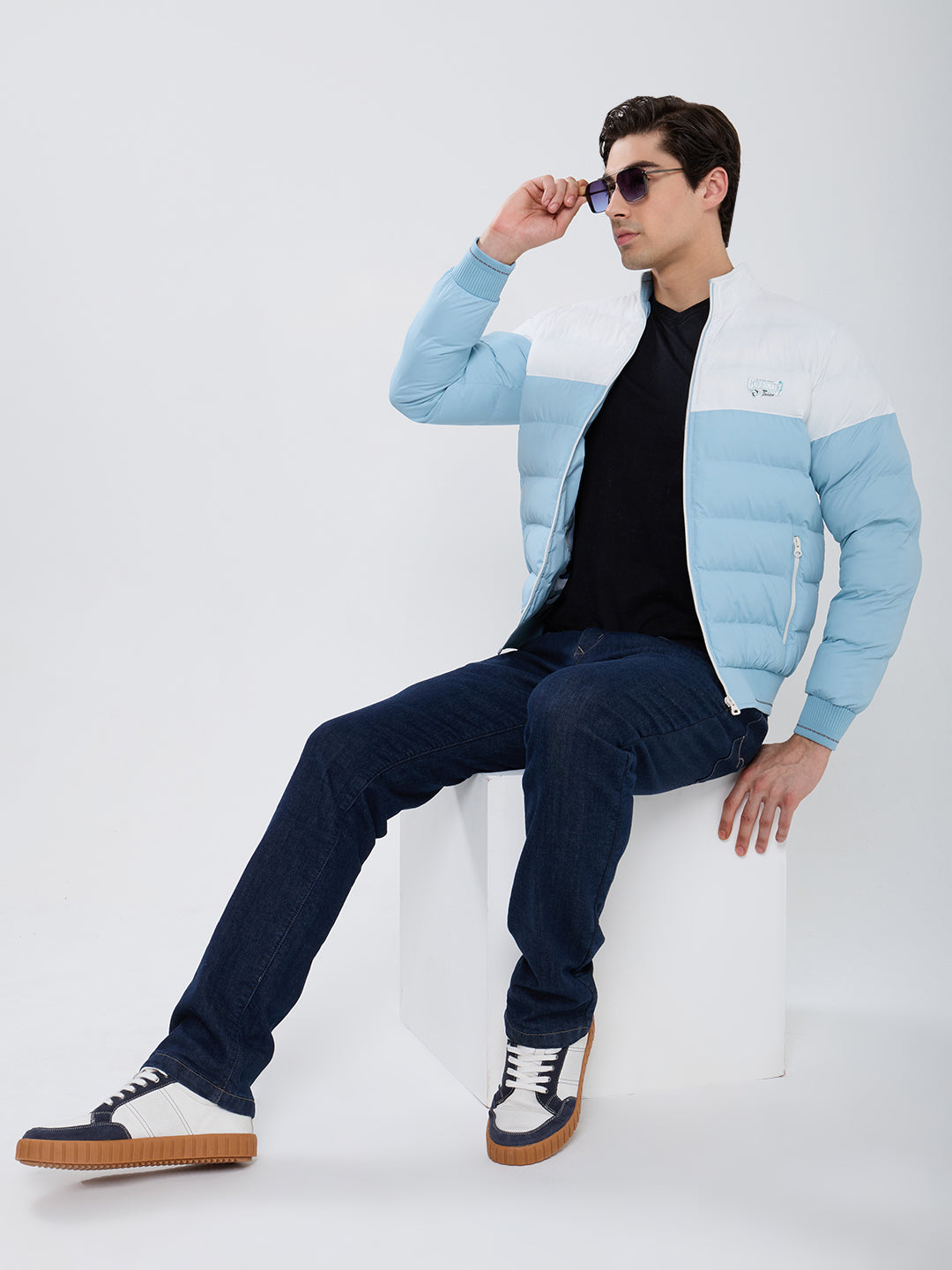 Men Sea Green Self Design Mock Neck Full Sleeve Puffer Jacket