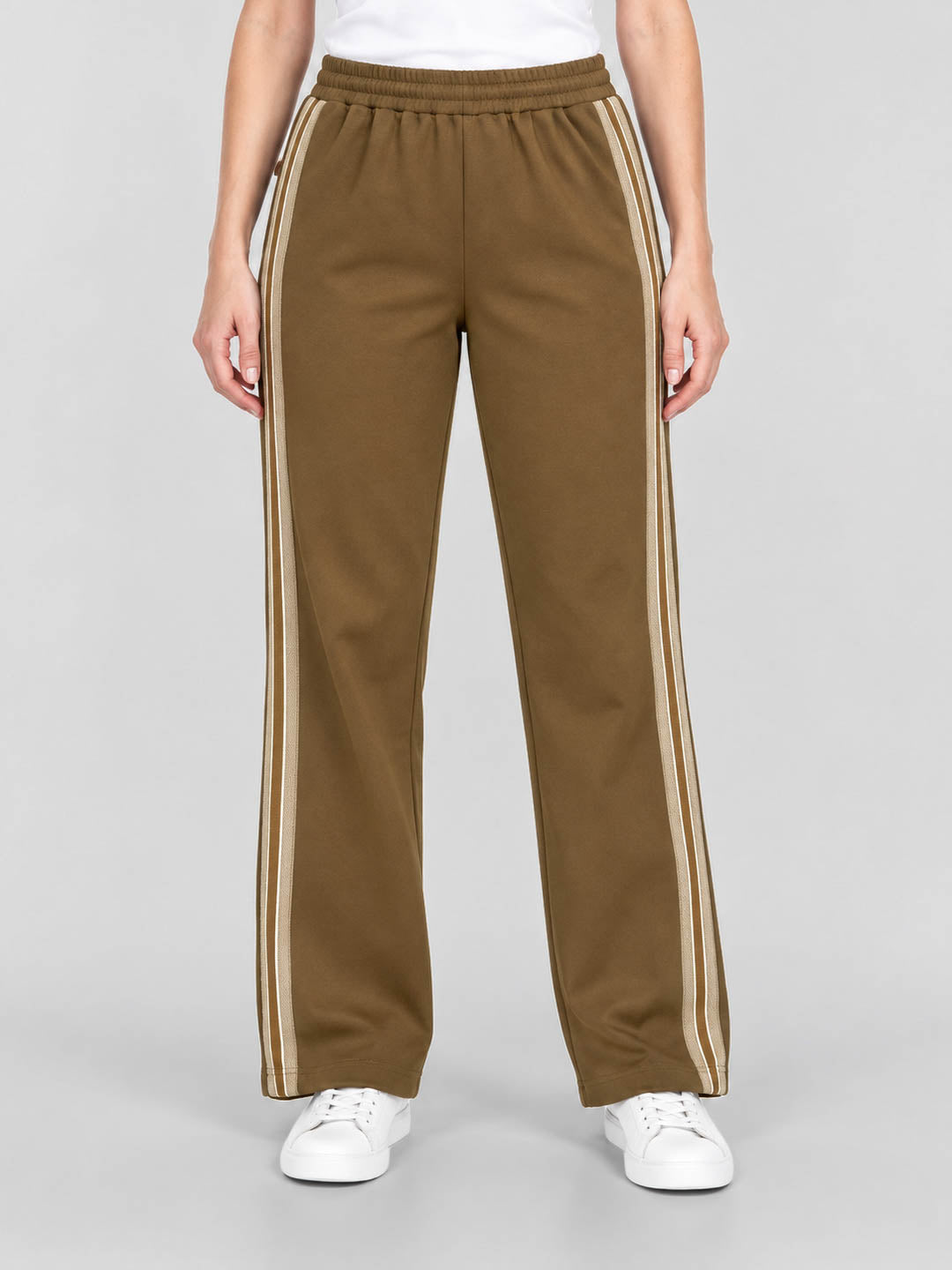 Women Brown Solid Regular Fit Winter Lower