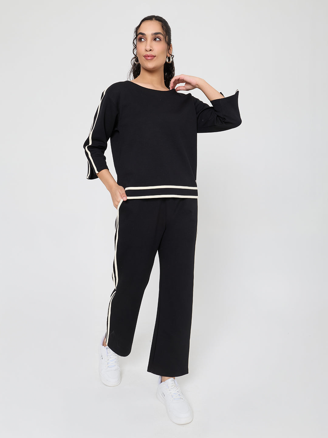 Women Black Solid Round Neck Short Sleeve Cords Set