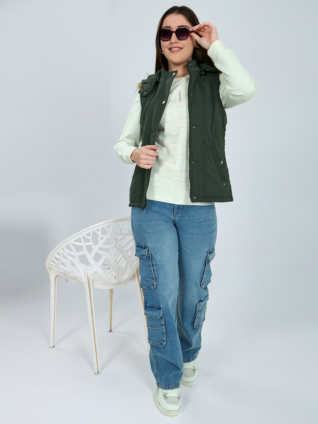 Women Green Solid Detachable Hood Sleeveless Jacket