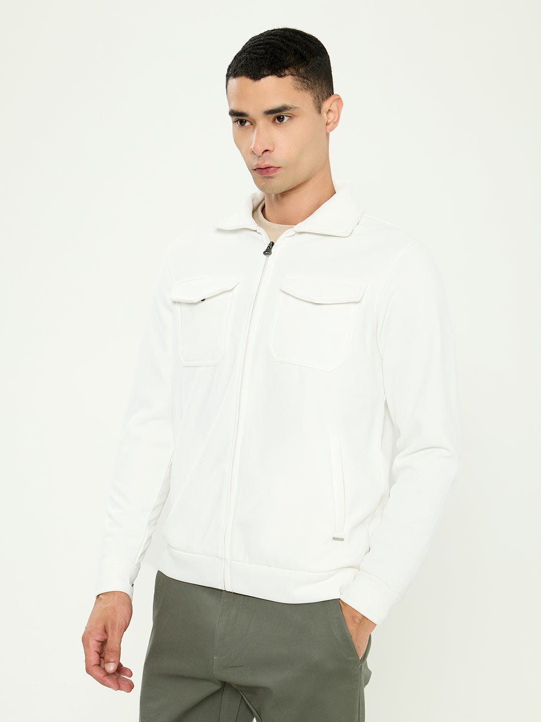 Men White Solid Collar Full Sleeve Sweatshirt