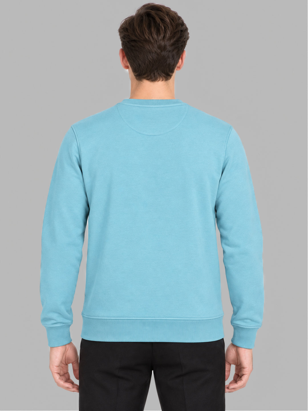 Men Sky Blue Solid Round Neck Full Sleeve Sweatshirt