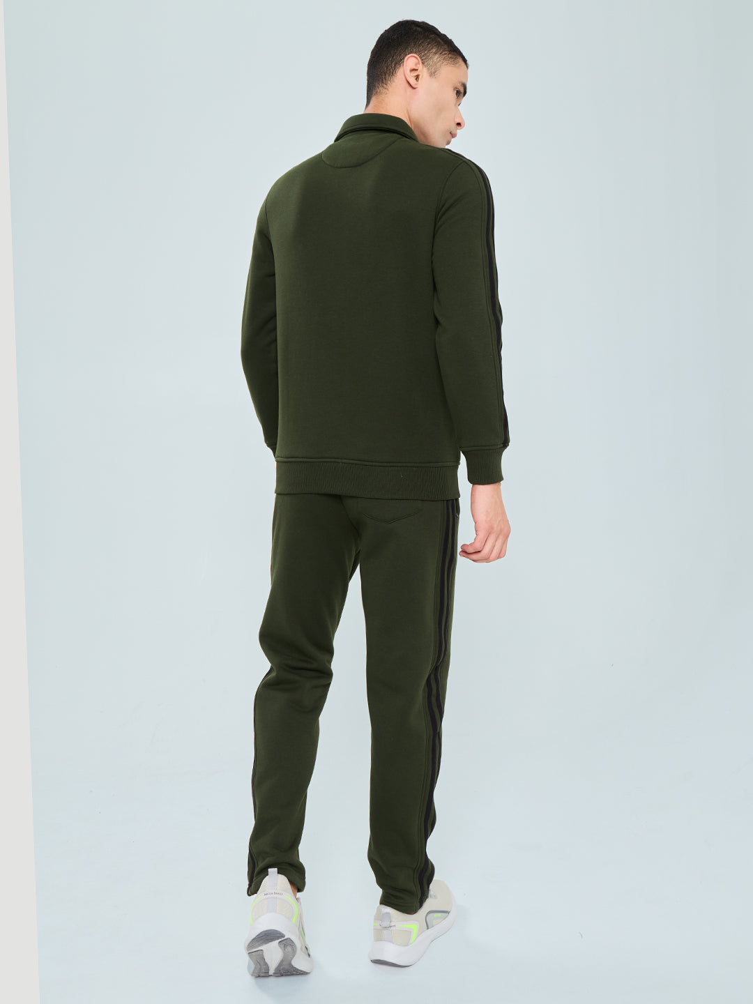 Men Olive Solid Collar Full Sleeve Winter Tracksuit