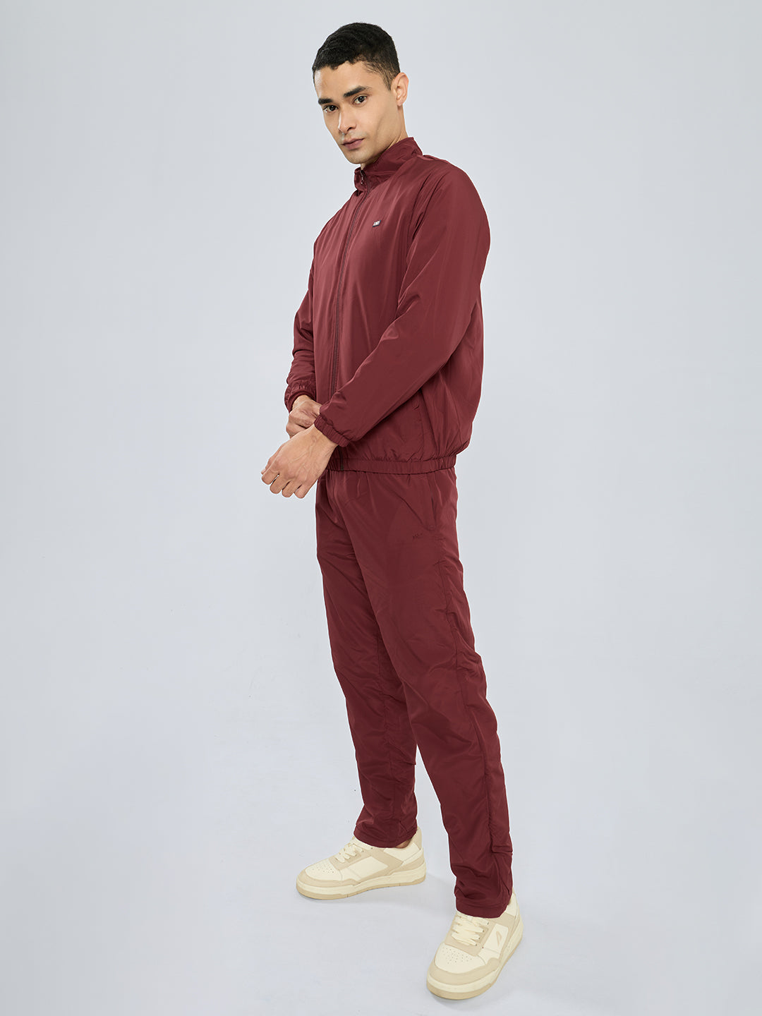 Men Maroon Solid Collar Full Sleeve Winter Tracksuit