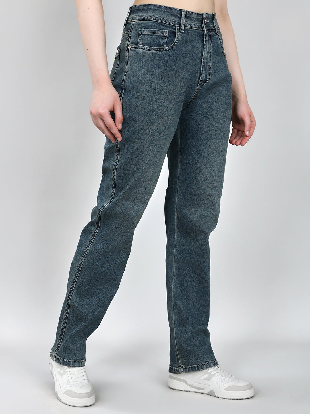 Women Blue Solid Straight Fit Denim